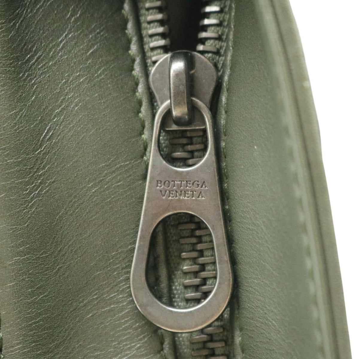 イントレチャート ショルダーバッグ<br>276357<br>レザー【USED】