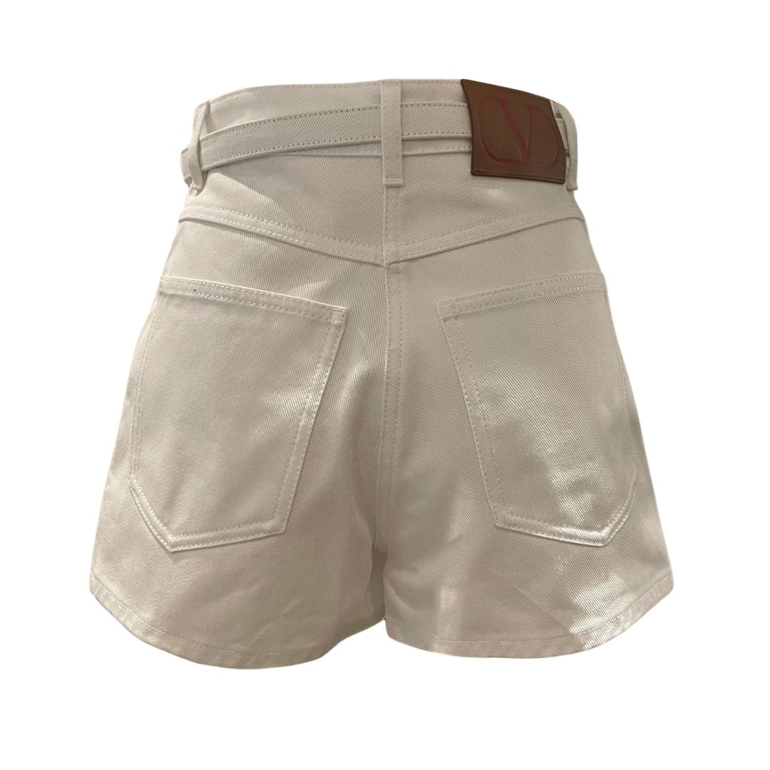 Vロゴ シグネチャー<br>デニムショーツ<br>ホワイト<br>WB3DD11X6FX<br>【未使用品】