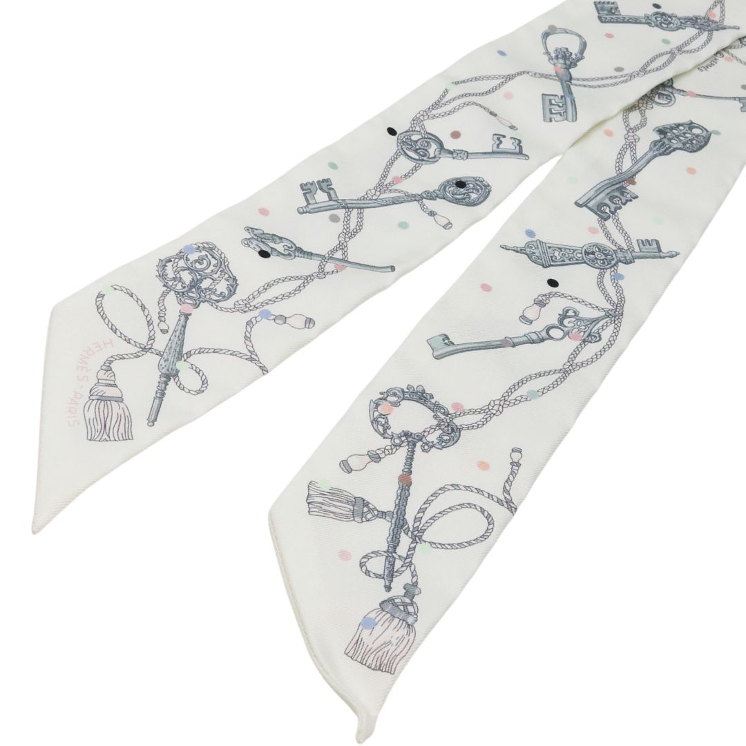 ツイリー レ・クレ・ア・ポア<br>シルク100%<br>ブラン/グリスアシエ/<br>マルチカラー<br>【未使用品】