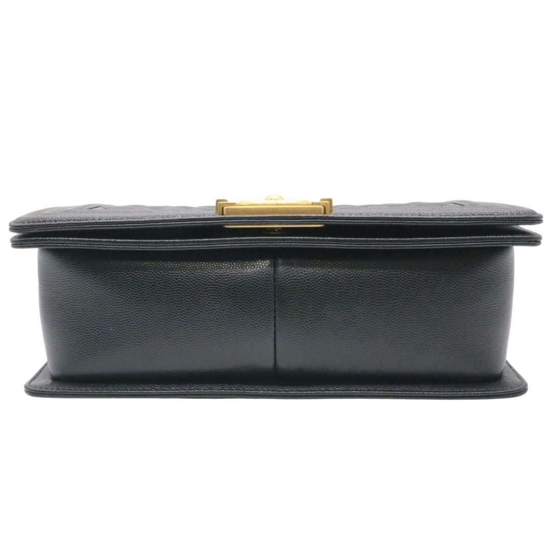 ボーイシャネル<br>チェーンショルダーバッグ<br>A67086<br>キャビアスキン<br>ブラック【USED】