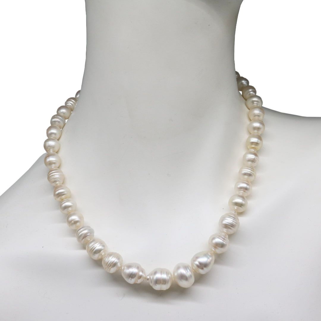 SV/39Ps<br>バロックパール<br>ネックレス<br>【NEW】