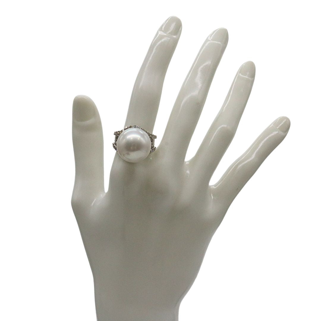 Pt900/D0.93ct/パール16mm<br>南洋パールダイヤリング<br>【未使用品】