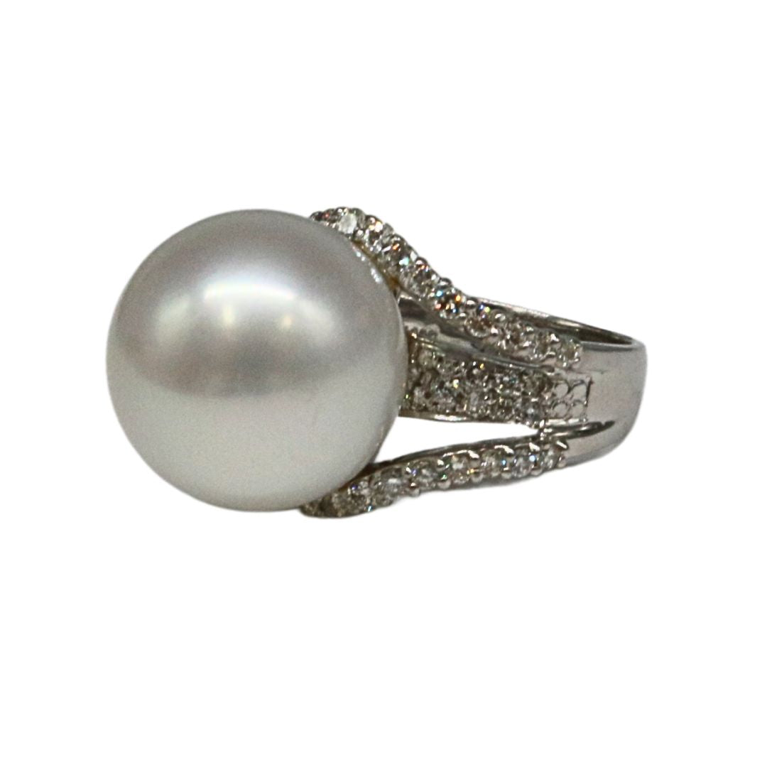 Pt900/D0.93ct/パール16mm<br>南洋パールダイヤリング<br>【未使用品】