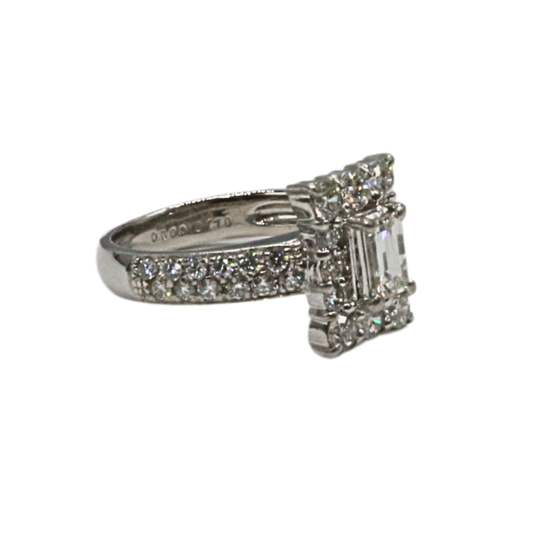 PT900 D1.10ct/D0.50ct<br>エメラルドカット ダイヤリング<br>【未使用品】