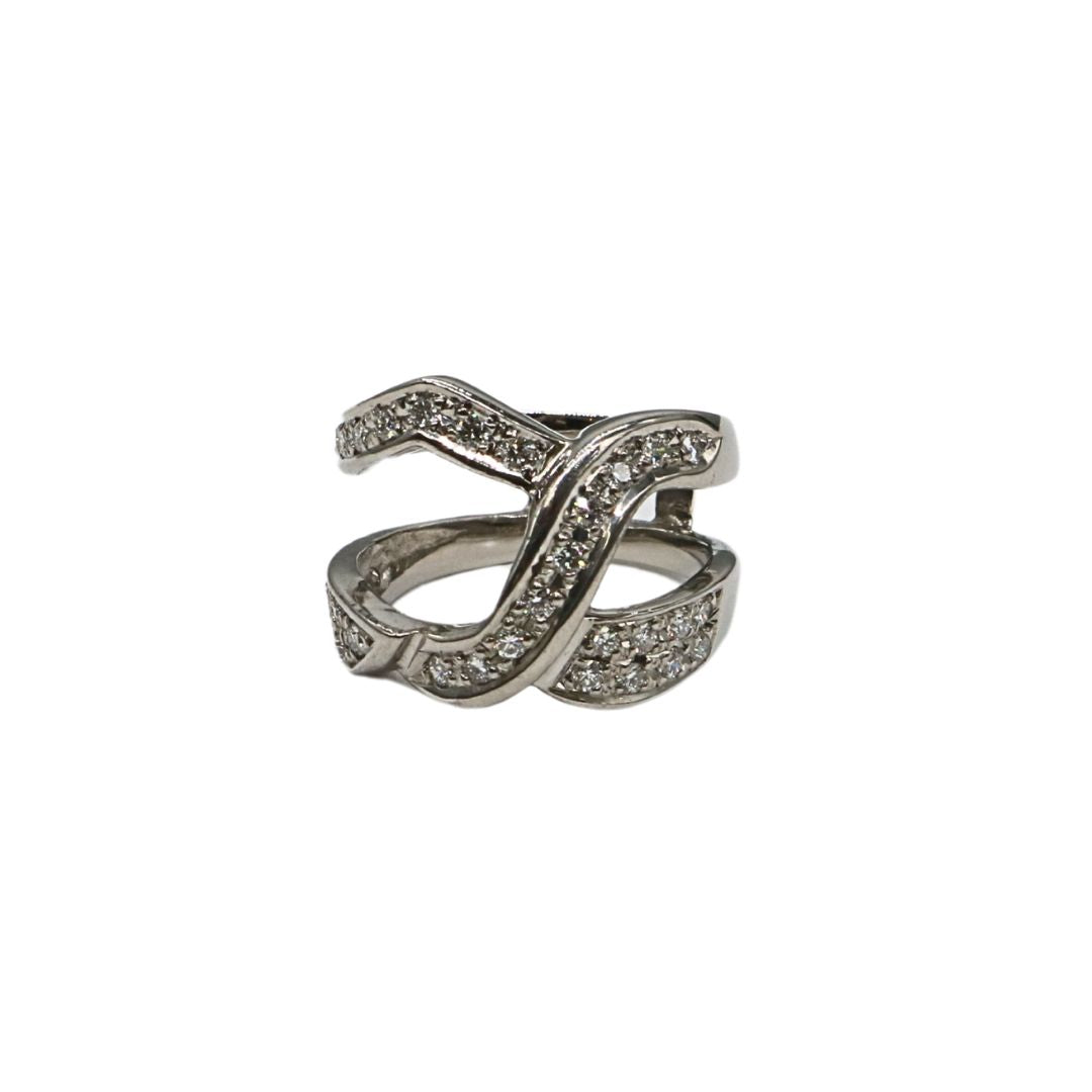 PT900/D0.67ct<br>ダイヤモンド クロス リング<br>【未使用品】