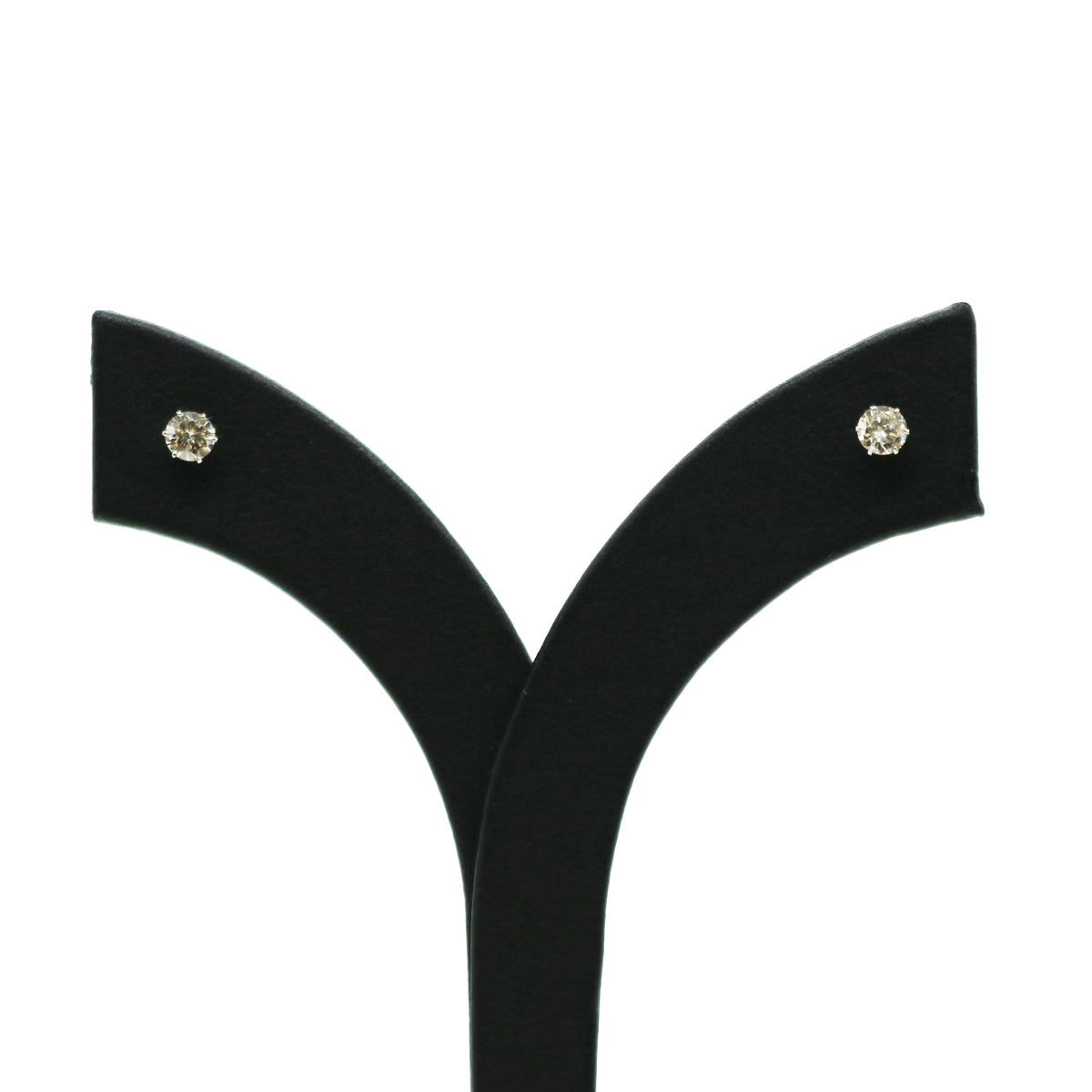 PT900/D0.30CT<br> ダイヤモンド1粒ピアス <br>【NEW】