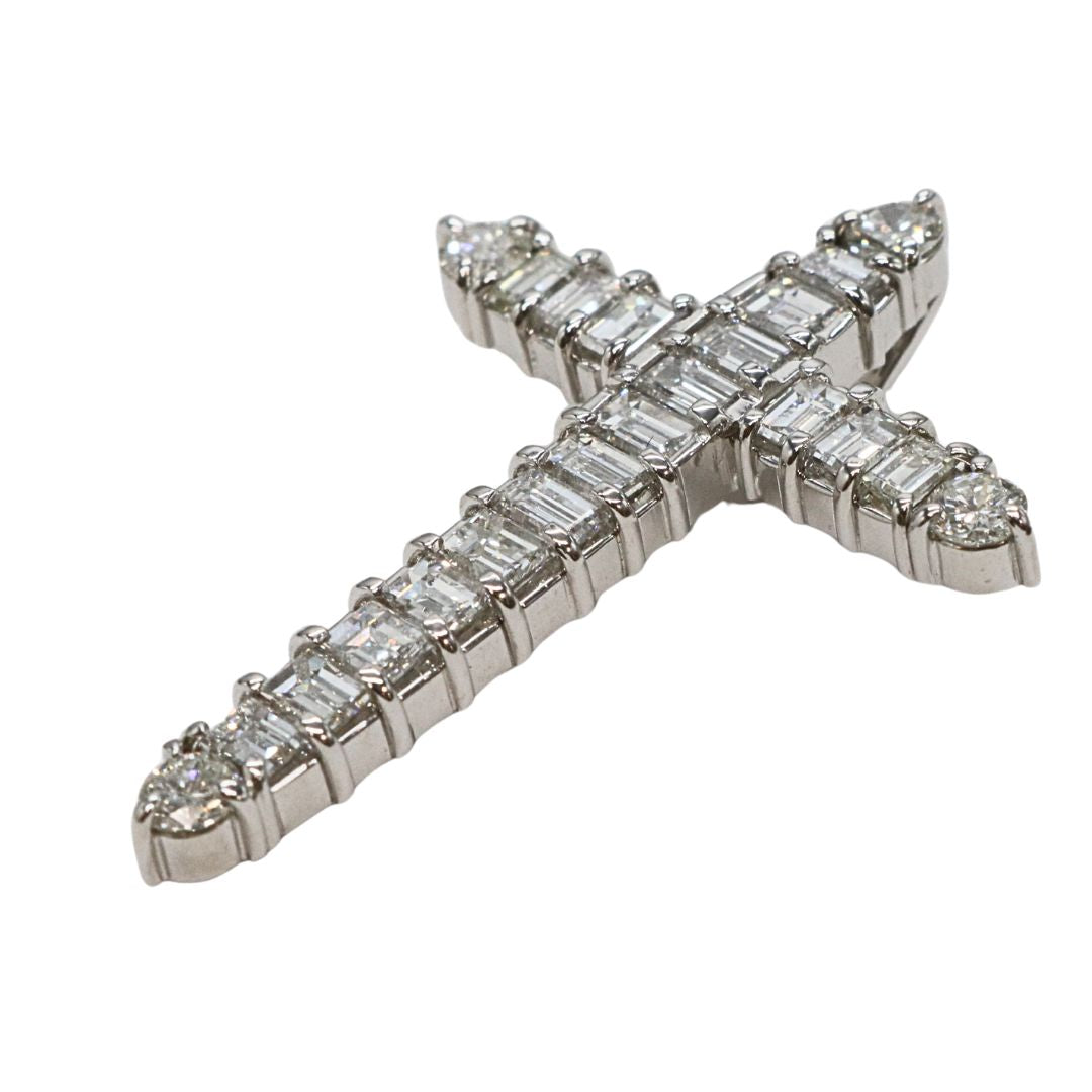 PT900/D3.02ct<BR>クロスバケット<br>ダイヤモンドトップ<BR>【NEW】