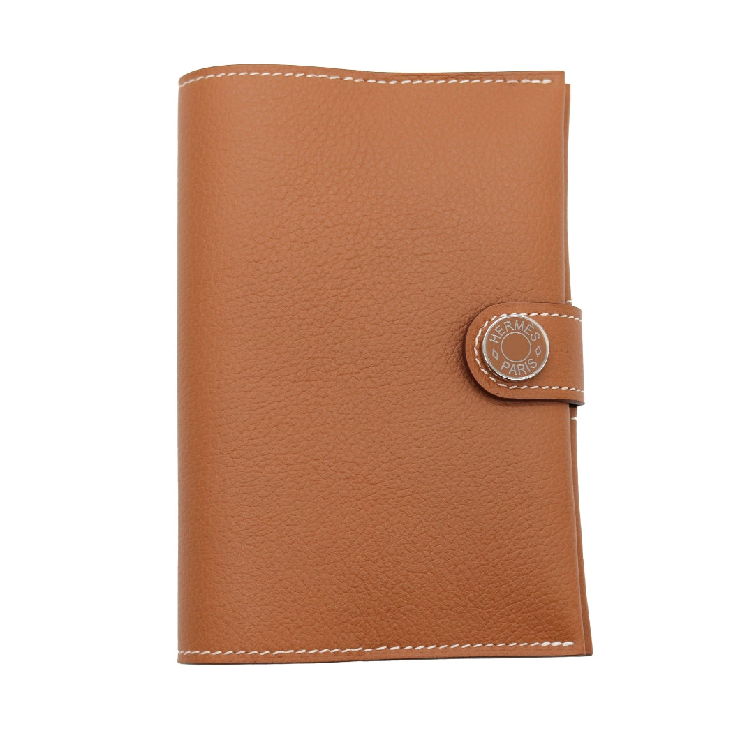 HERMES【エルメス】<br>R.M.S パスポートホルダー<br>カーフスキン<br>ゴールド/SV金具【NEW】