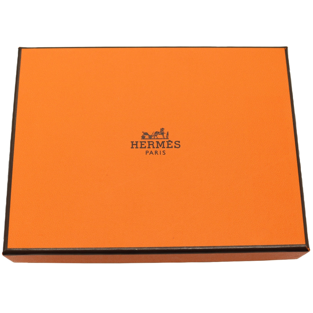 HERMES【エルメス】<br>R.M.S パスポートホルダー<br>カーフスキン<br>ゴールド/SV金具【NEW】