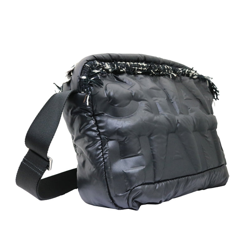 CHANEL シャネル ナイロン×ツイード メッセンジャーバッグ【未使用品】