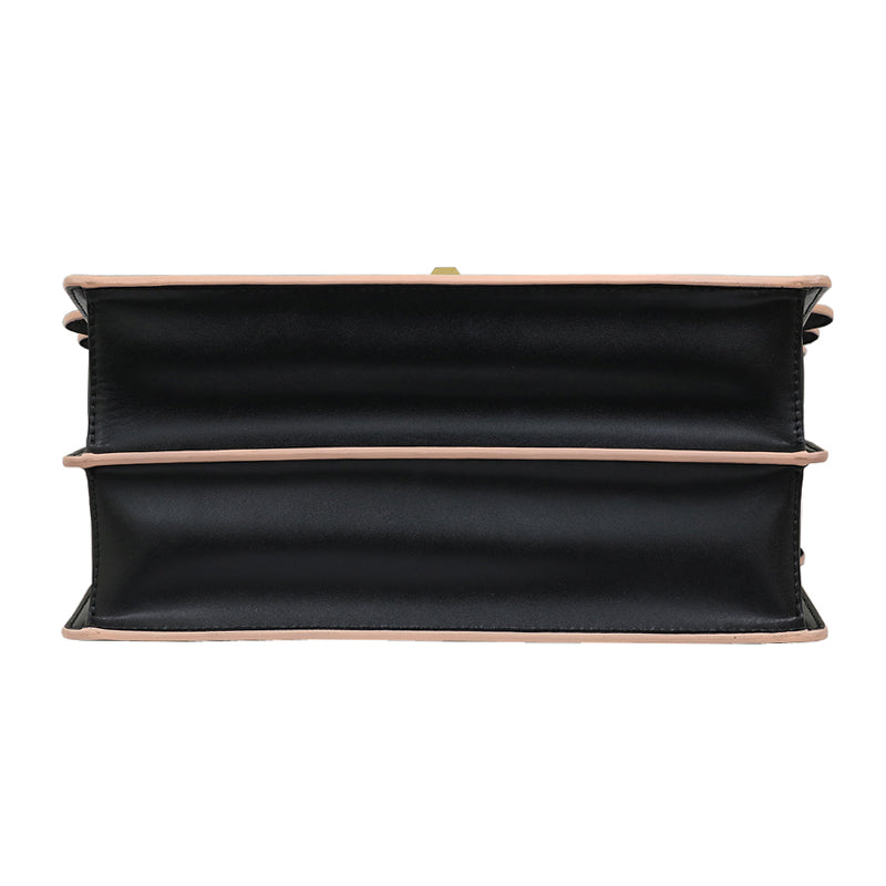 FENDI フェンディ キャナイ ショルダーバッグ【中古】