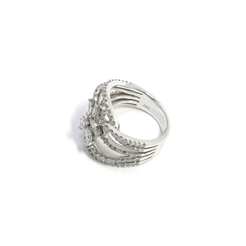 K18WG/D2.19ct フラワー ダイヤモンドリング【新品】