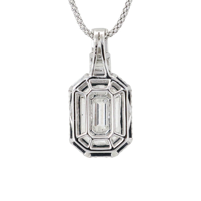 K18WG D2.87ct/D0.81ct<BR>エメラルドカット<BR>イリュージョンセッティング<BR>ダイヤモンドペンダント<BR>【NEW】