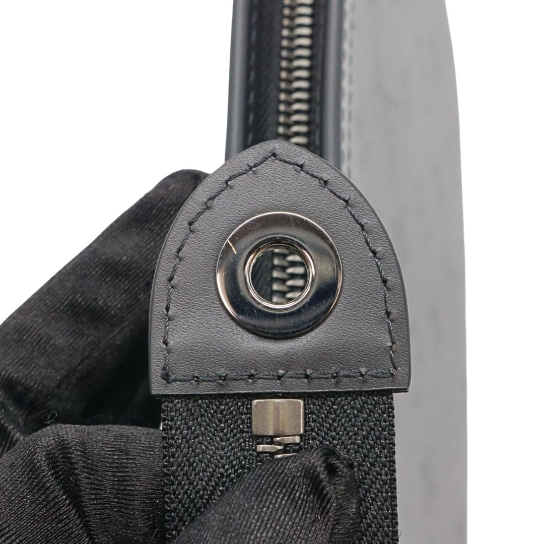 ポシェット・ヴォワヤージュ<br>モノグラム・エクリプス<br>キャンバス/リバース キャンバス<br>レザー<br>グレー/シルバー金具<br>【USED】
