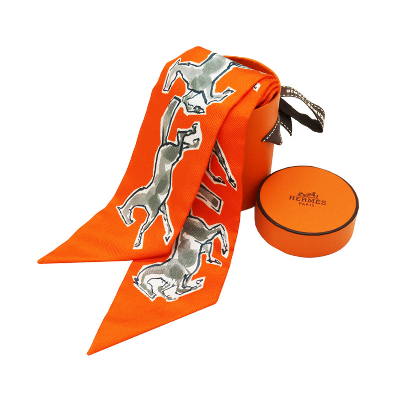 HERMES エルメス ツイリー 自由の馬 シルク オレンジ【新品】 – Celebrity