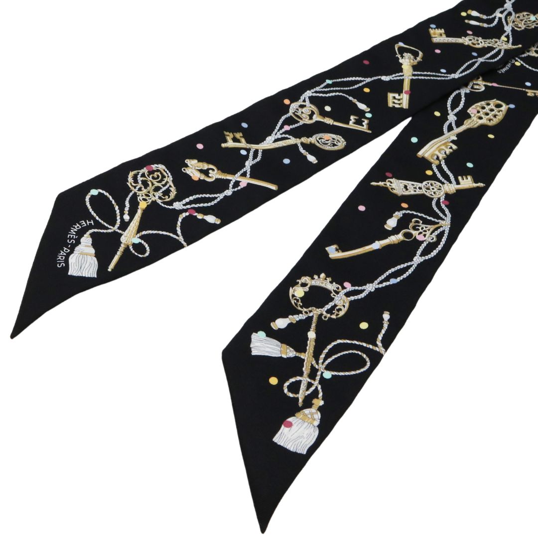 ツイリー レ・クレ・ア・ポア<br>シルク100％<br>ノワール/ベージュローズ/<br>マルチカラー<br>【未使用品】