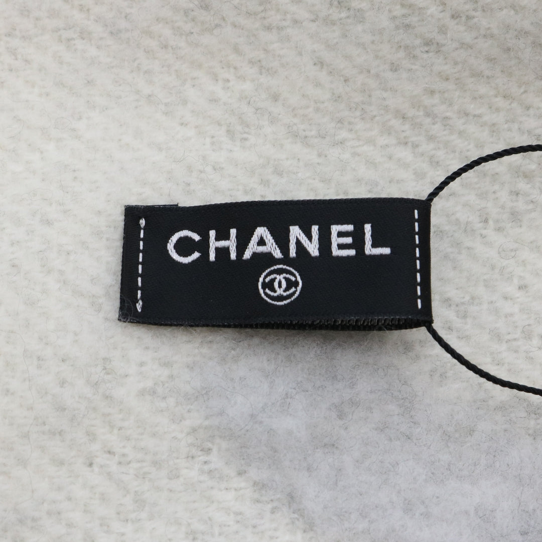 25K マフラー<br>カシミヤ/絹<br>グレー/ホワイト<br>【NEW】