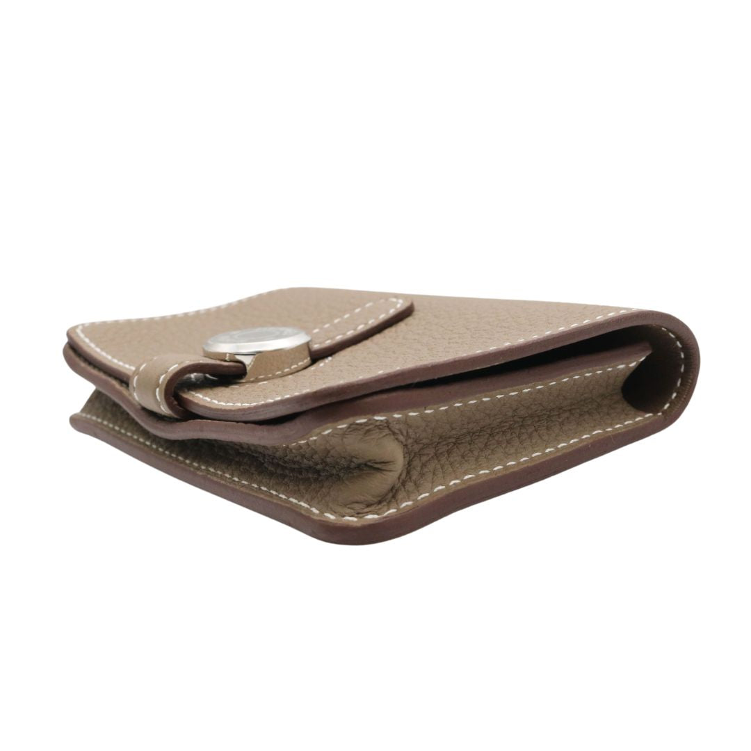 ドゴン カードホルダー<br>トゴ<br>エトゥープ/SV金具【NEW】