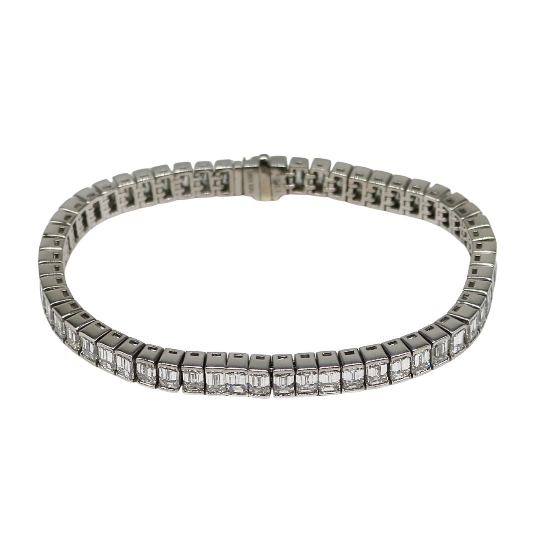 PT900/K18WG/D13.64ct<br>エメラルドカットダイヤモンド<br>テニスブレスレット