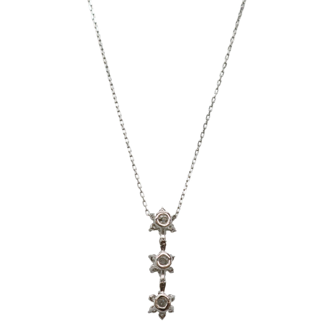 PT900/850/D0.20ct<br>3石 フラワー<br>ダイヤモンドネックレス<br>【NEW】