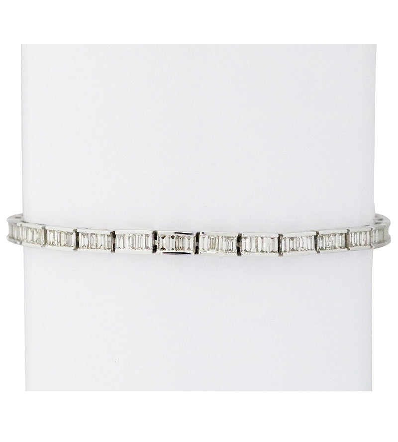 K18WG<BR>バゲットダイヤモンド<BR> テニスブレスレット<BR>【NEW】