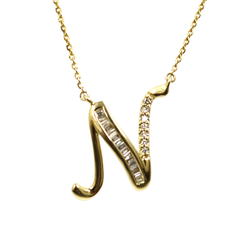 ORIGINAL JEWELRY<br>【オリジナルジュエリー】<br>K18YG/D0.15ct<BR>イニシャル「N」<BR>ダイヤモンドペンダント<BR>【NEW】