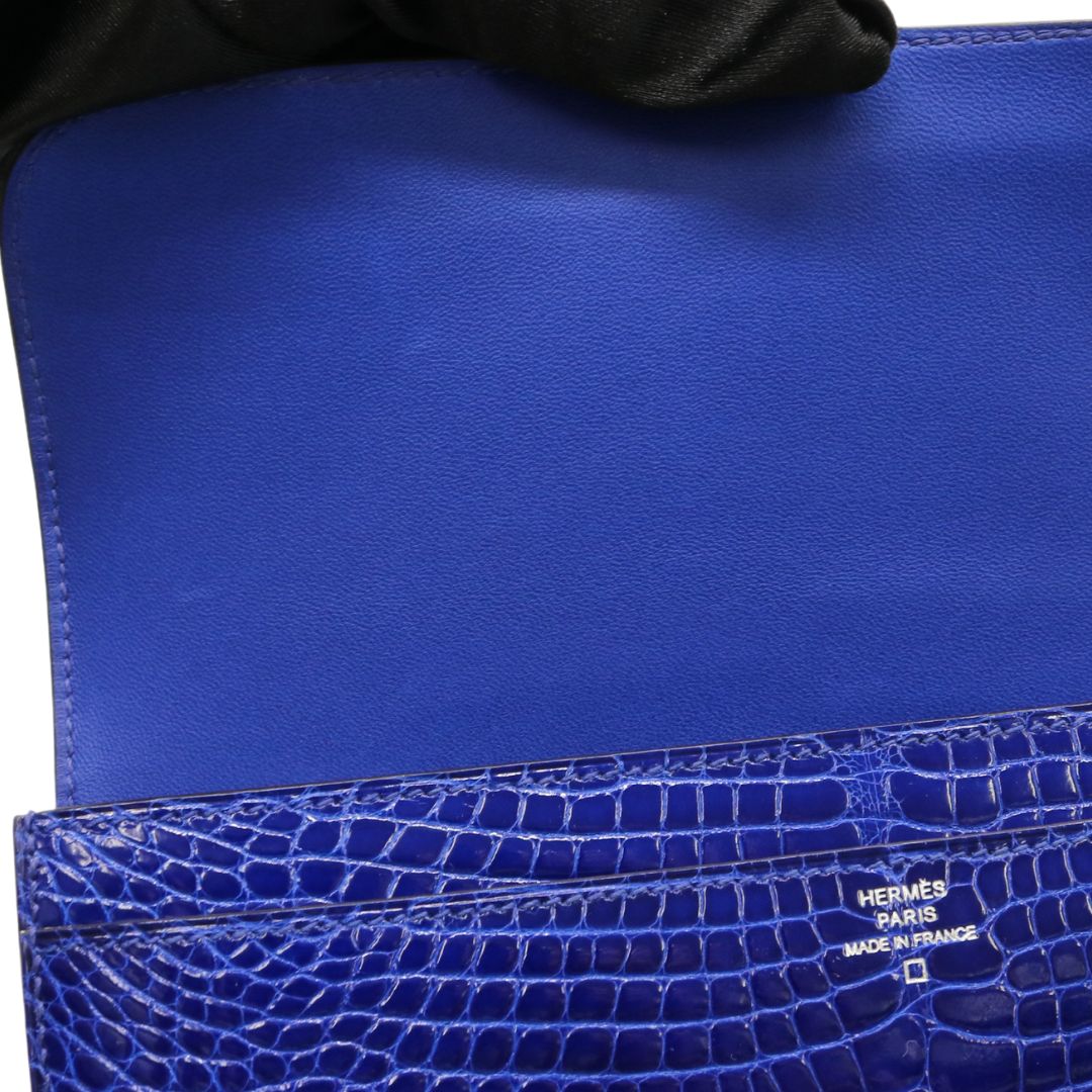 HERMES【エルメス】<br>コンスタンス ロング<br>アリゲーター<br>ブルーエレクトリック/SV金具【NEW】
