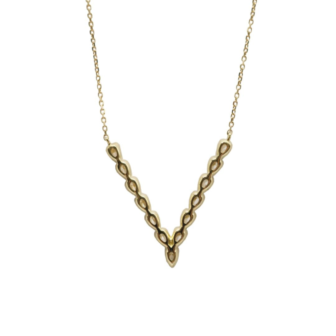 ORIGINAL JEWELRY<br>【オリジナルジュエリー】<br>K18YG/D0.54ct<br>V字ダイヤモンド ペンダント Mサイズ<br>【NEW】