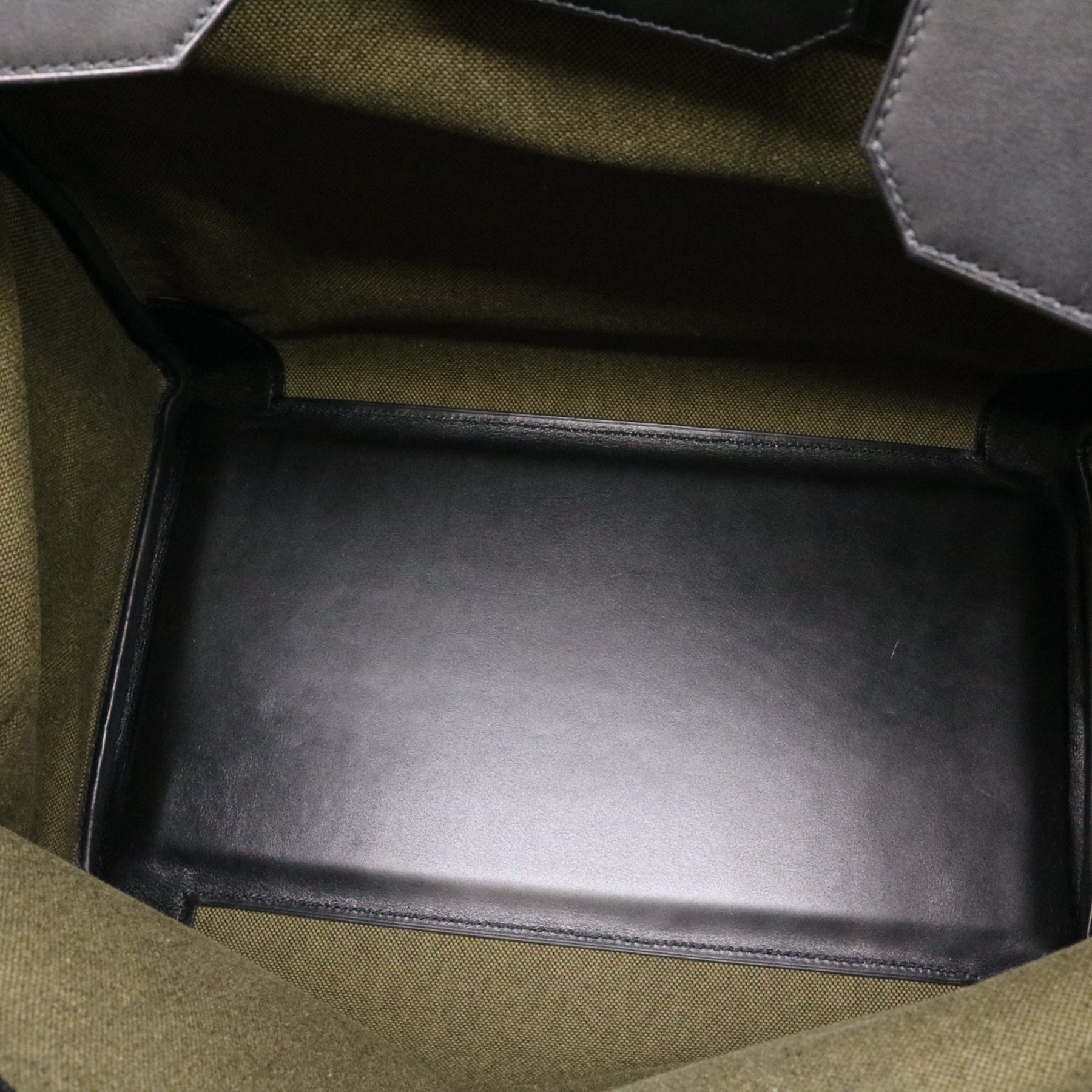 オータクロア カーゴ<br>トワルアッシュ×ボックスカーフ<br>カーキ×ブラック/SV金具<br>【未使用品】