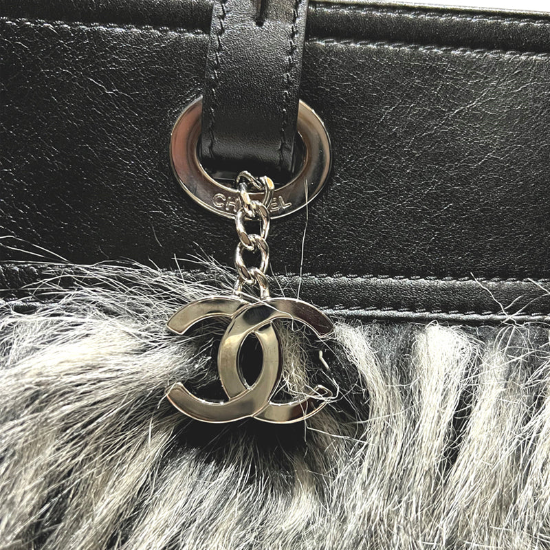 CHANEL シャネル パリビアリッツ ファー トートバッグMM【中古