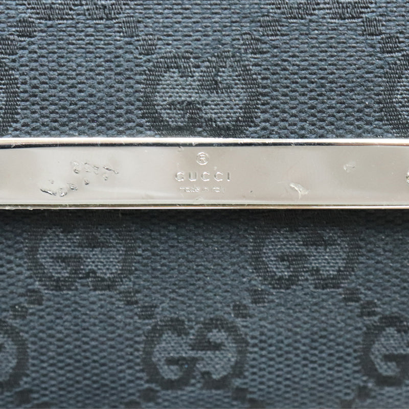 グッチ GGキャンバス 三つ折り財布 ブラック 131887