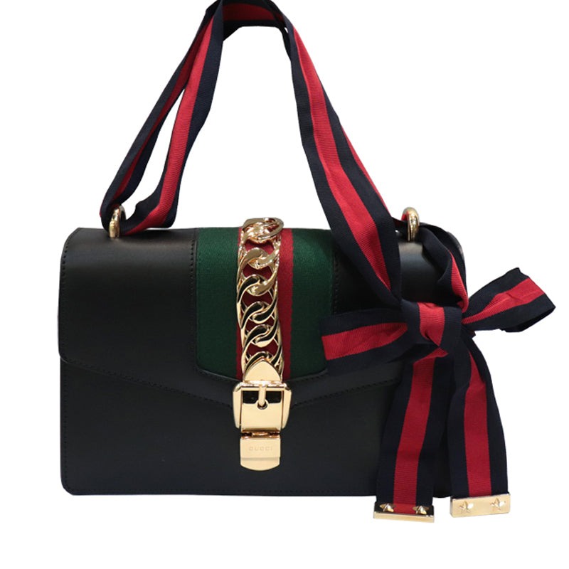 GUCCI　グッチ　シルヴィ　421882　ブラック【中古】