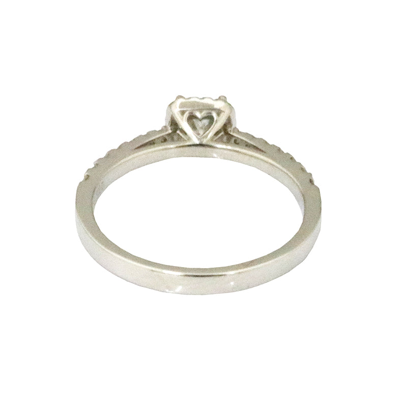 PT900/D0.326ct/D0.22ct　ダイヤモンド　リング【新品】
